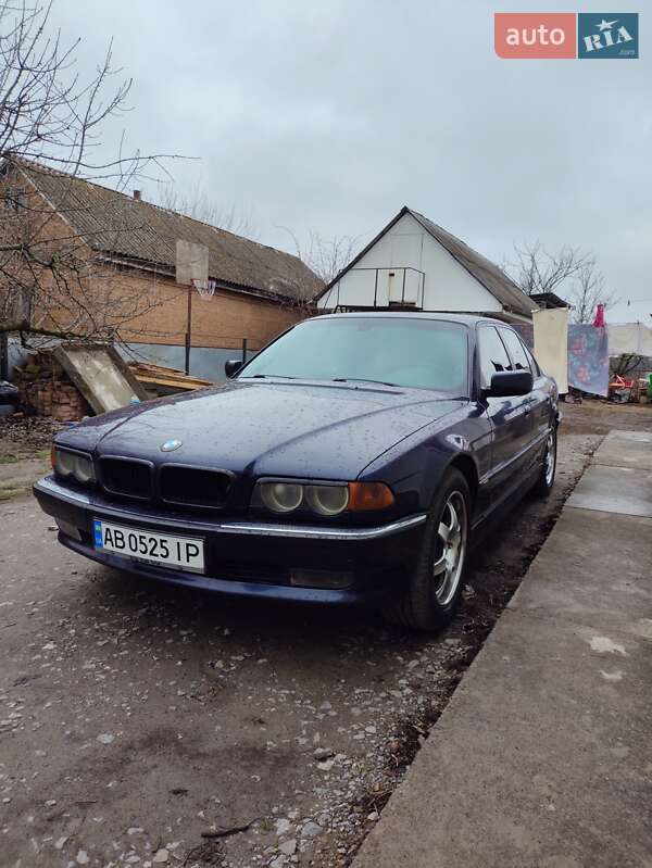 Bmw 7 series (1996)