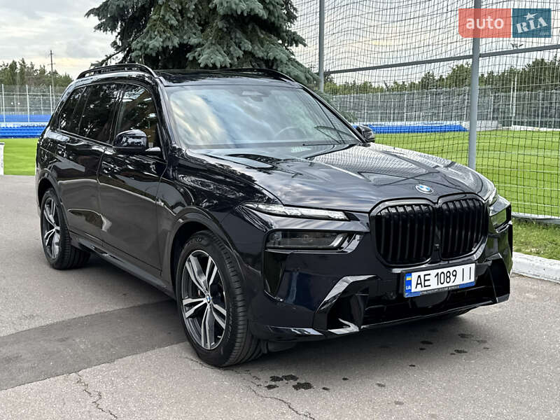 Bmw X7 (2023)