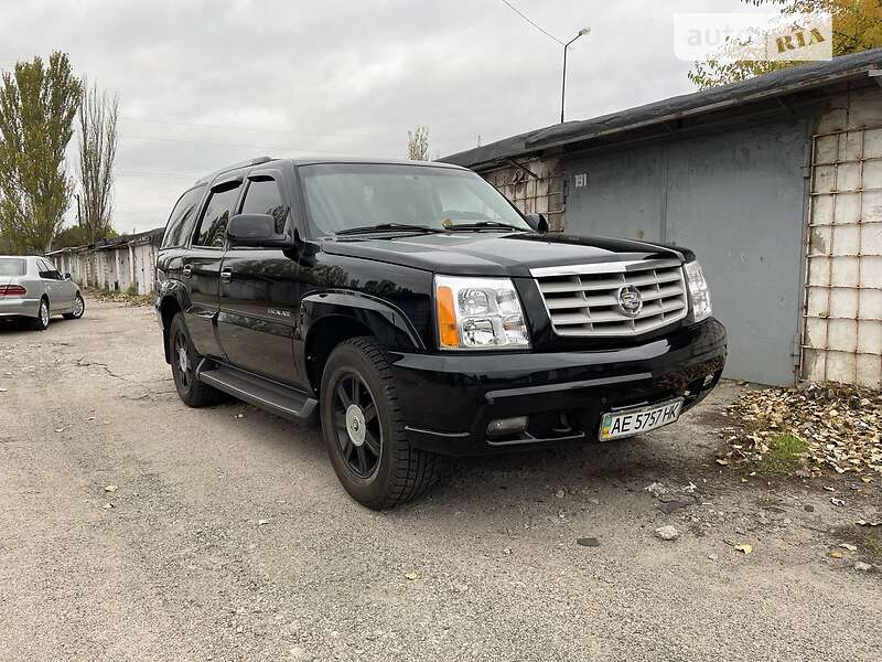 Cadillac Escalade (2005)