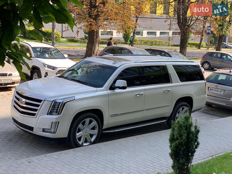 Cadillac Escalade (2015)