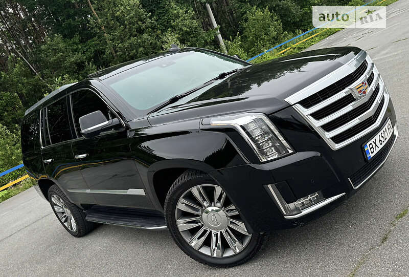 Cadillac Escalade (2015)