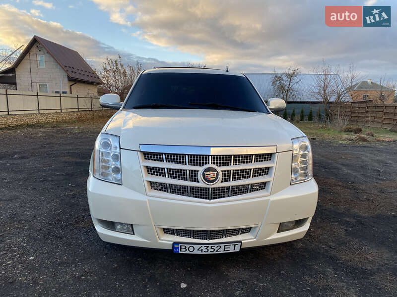 Cadillac Escalade (2013)