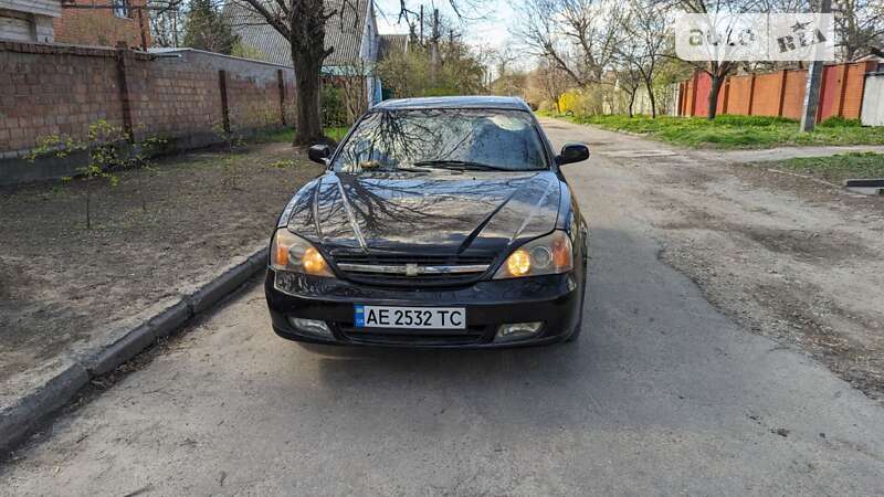 Chevrolet Evanda (2005)