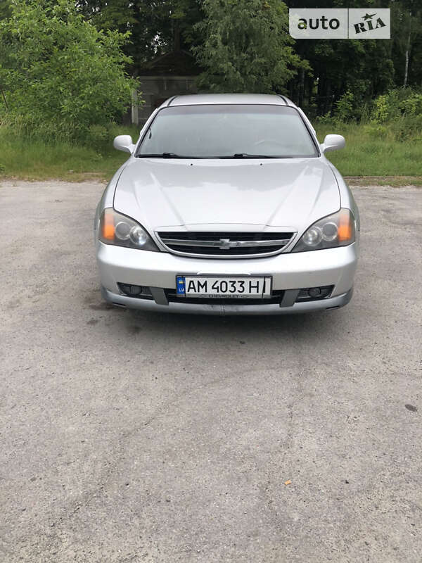Chevrolet Evanda (2005)