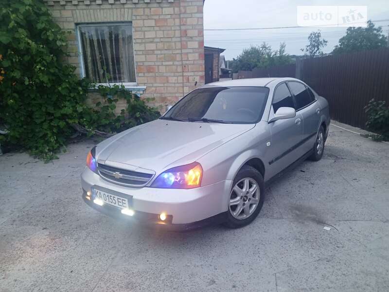 Chevrolet Evanda (2005)