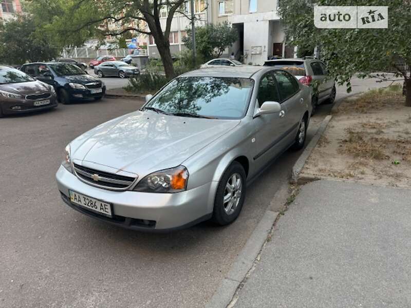 Chevrolet Evanda (2005)