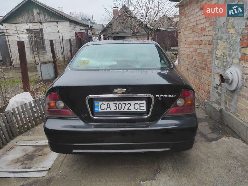 Chevrolet Evanda (2004)