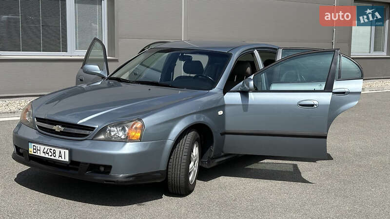 Chevrolet Evanda (2005)