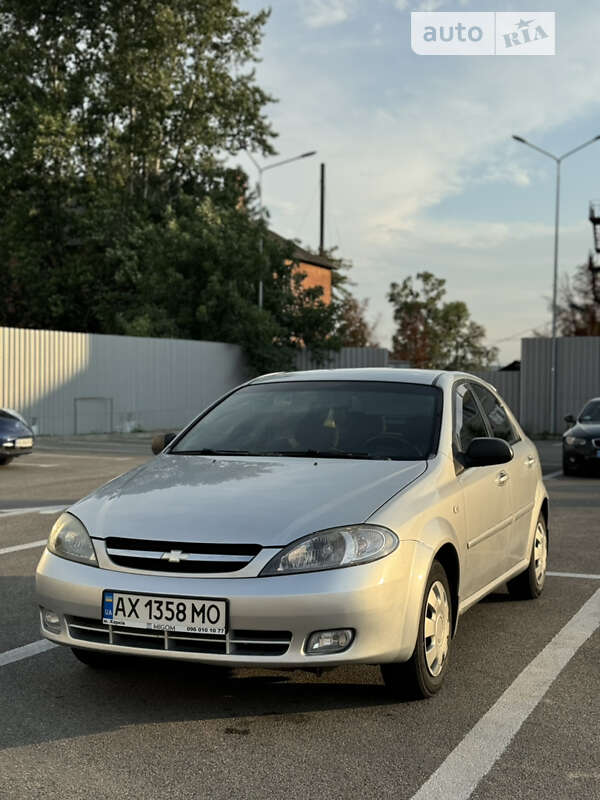 Chevrolet Lacetti (2008)