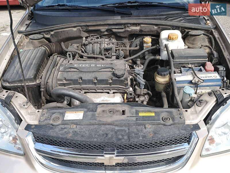 Chevrolet Lacetti (2012)