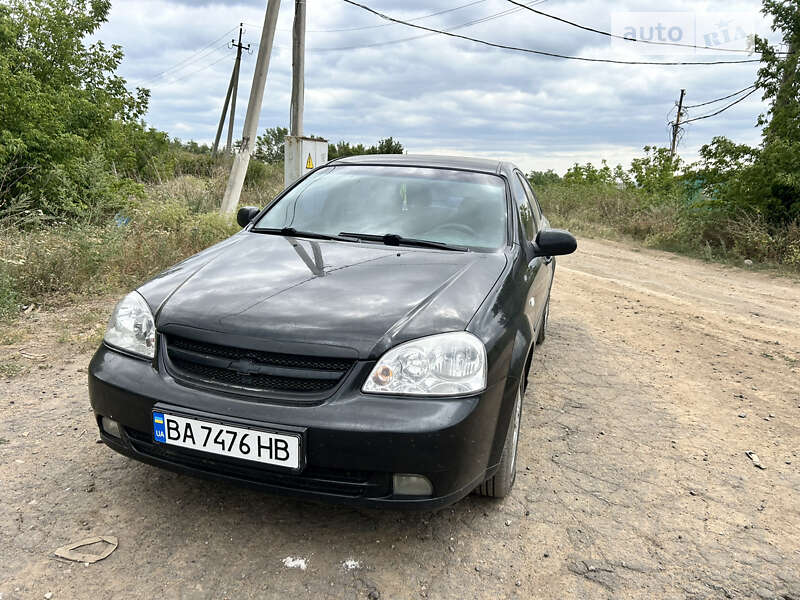 Chevrolet Lacetti (2005)