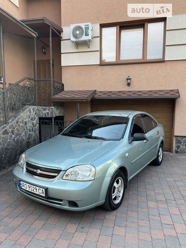Chevrolet Lacetti (2008)