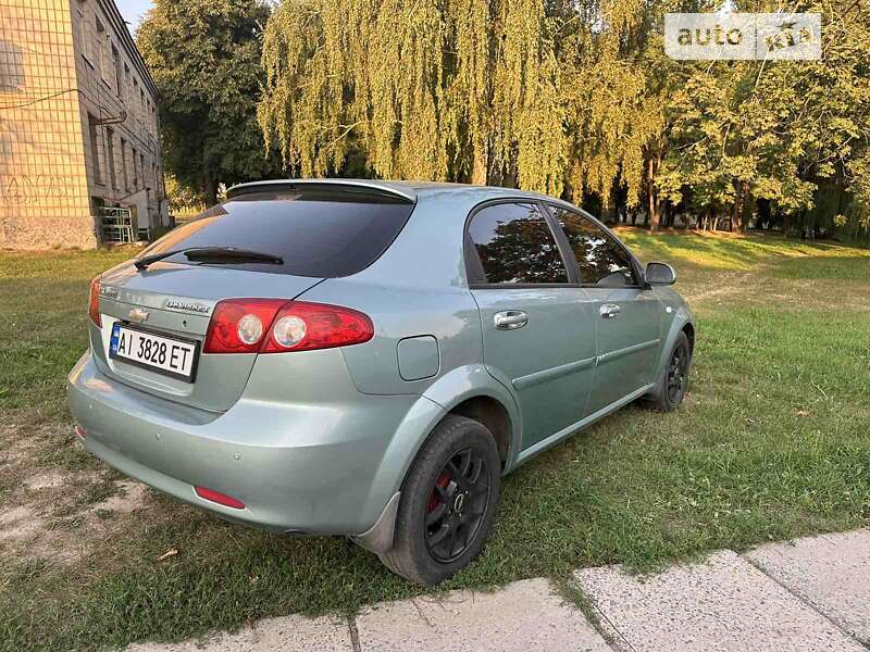 Chevrolet Lacetti (2008)