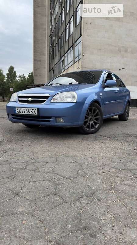Chevrolet Lacetti (2005)