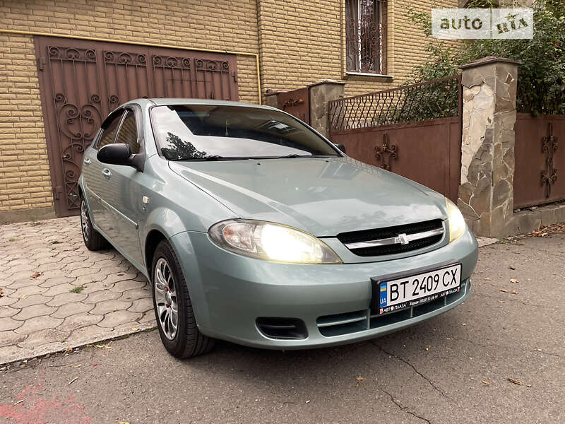 Chevrolet Lacetti (2005)