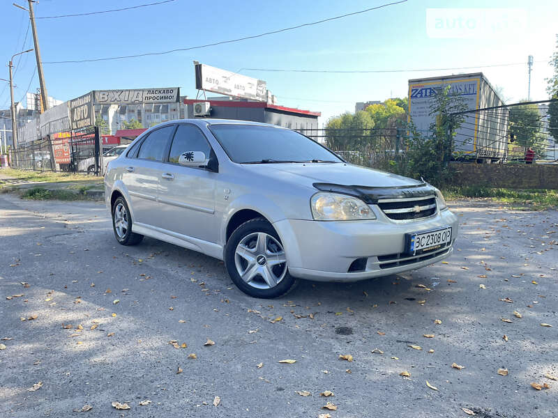 Chevrolet Lacetti (2005)