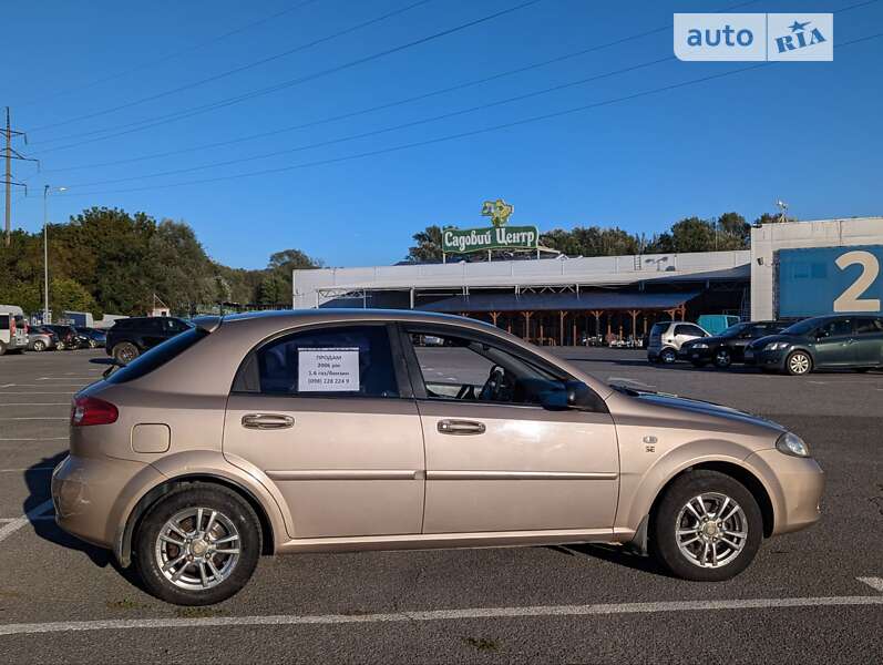 Chevrolet Lacetti (2006)