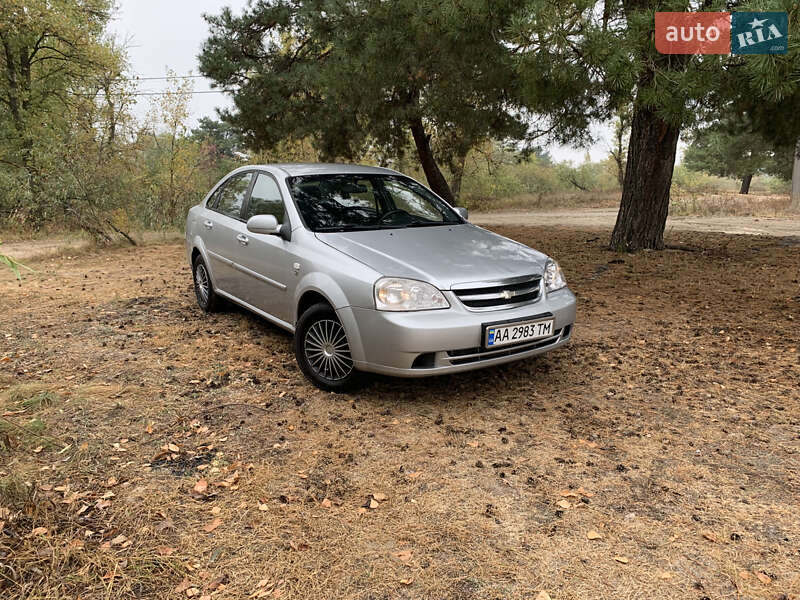 Chevrolet Lacetti (2011)