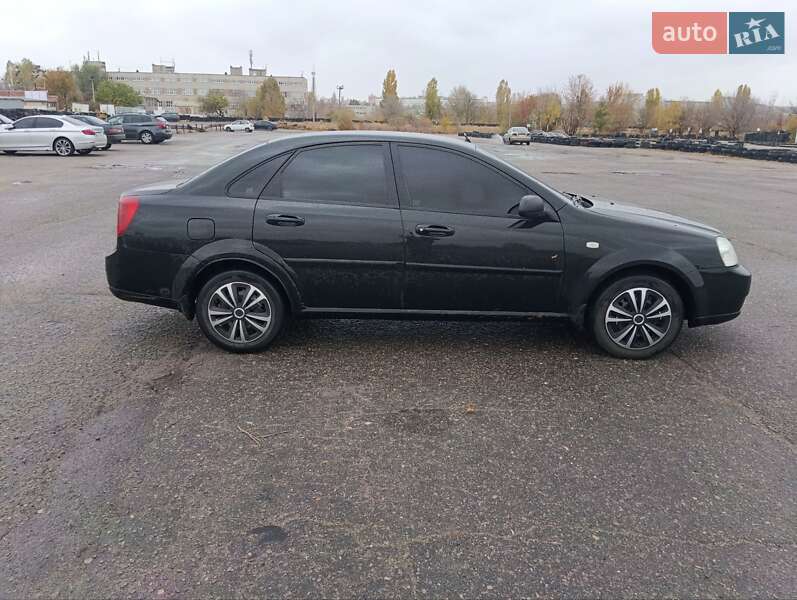 Chevrolet Lacetti (2005)