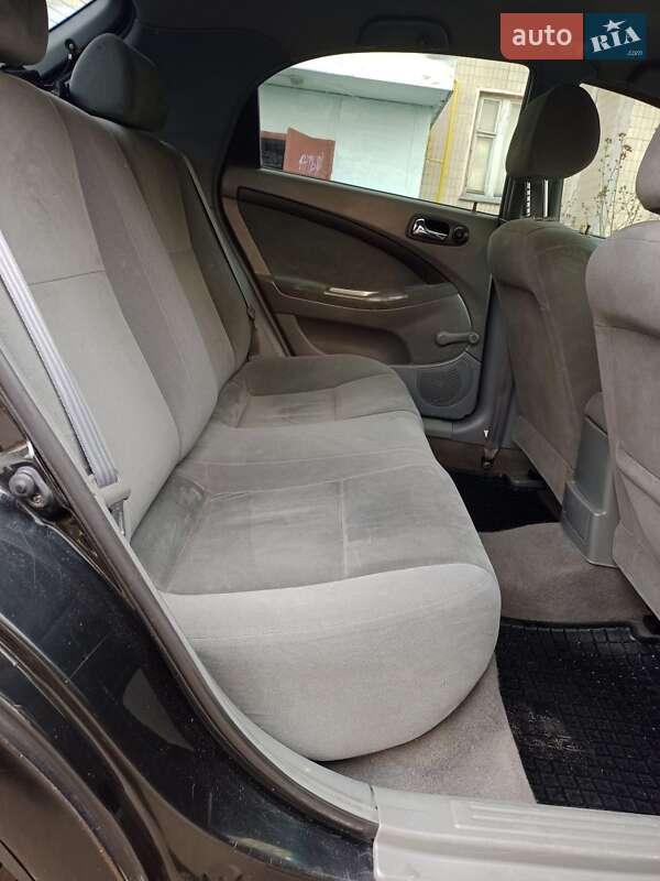 Chevrolet Lacetti (2005)