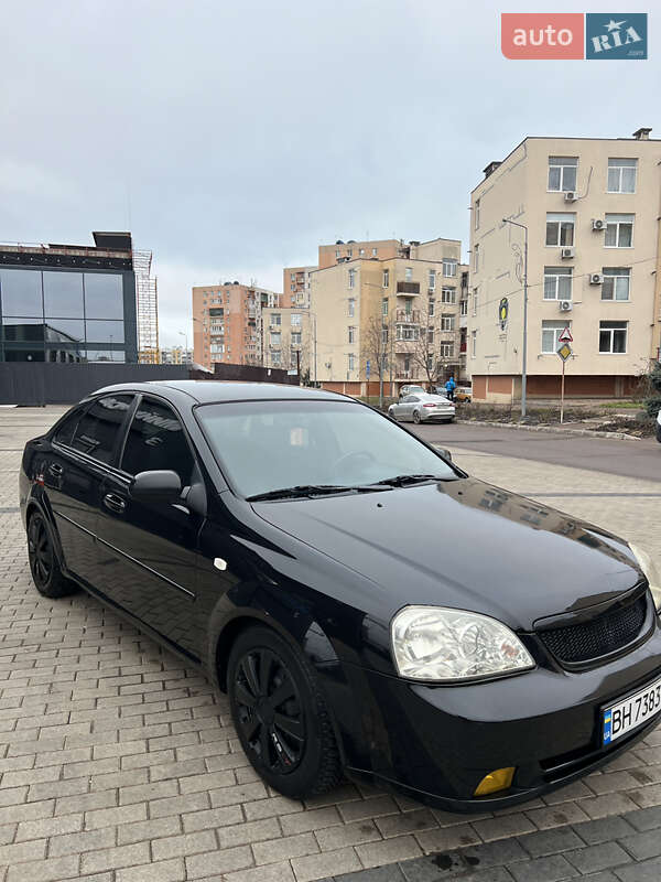 Chevrolet Lacetti (2005)