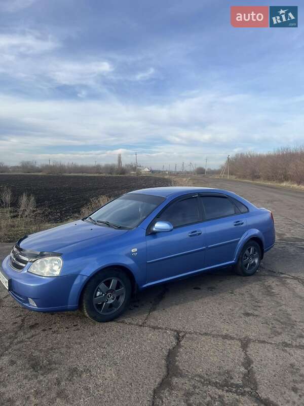 Chevrolet Lacetti (2004)
