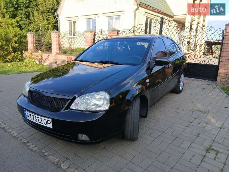 Chevrolet Lacetti (2005)