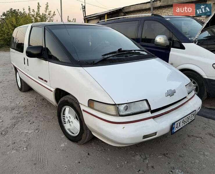 Chevrolet Lumina (1990)