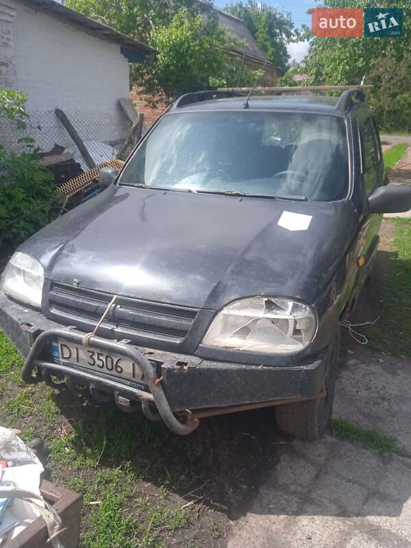 Chevrolet Niva (2006)