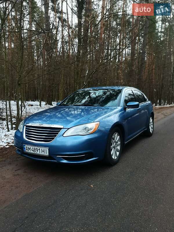 Chrysler 200 (2011)
