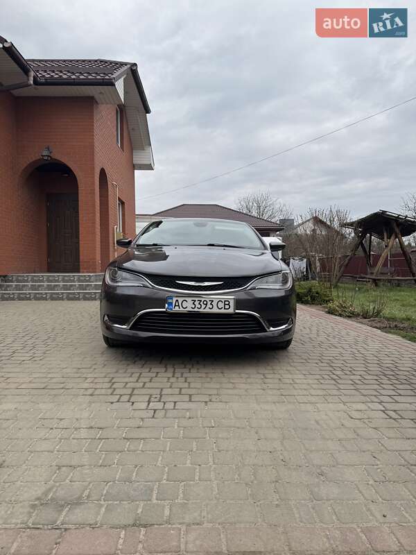 Chrysler 200 (2014)
