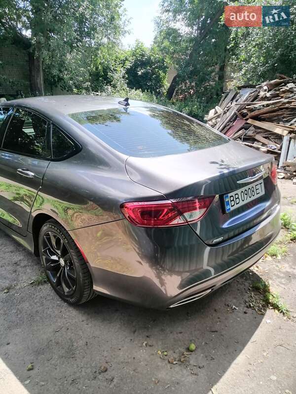 Chrysler 200 (2015)