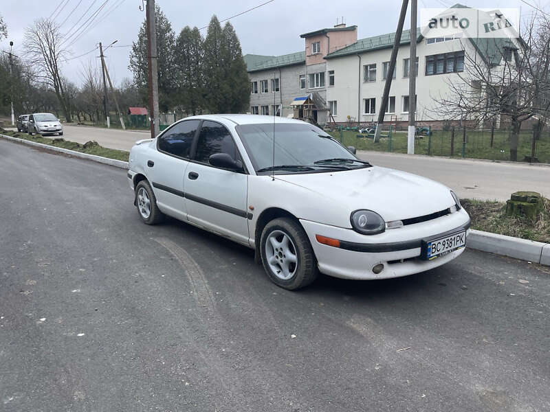 Chrysler Neon se (1995)