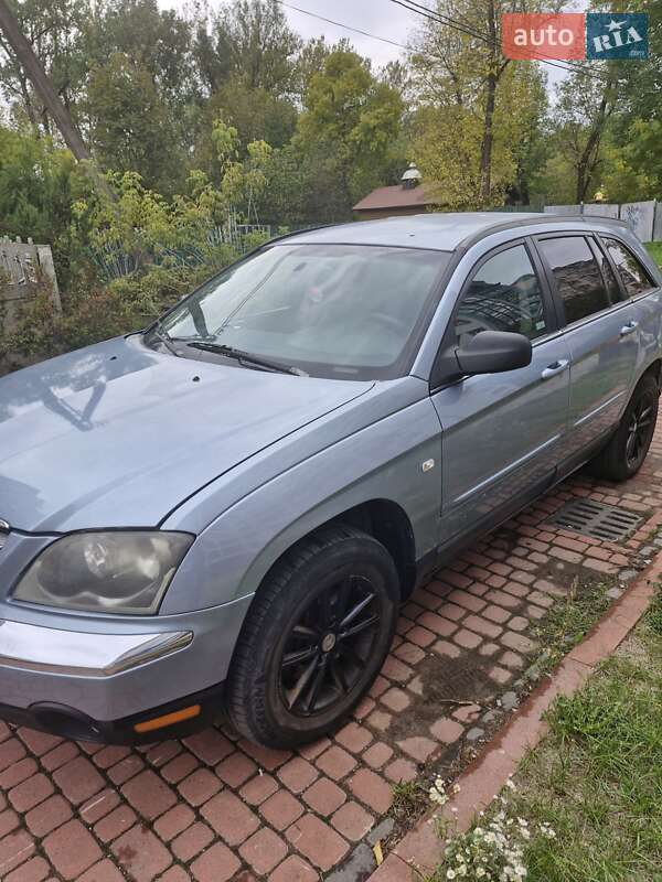 Chrysler Pacifica (2006)