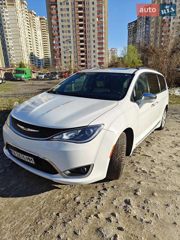 Chrysler Pacifica (2020)