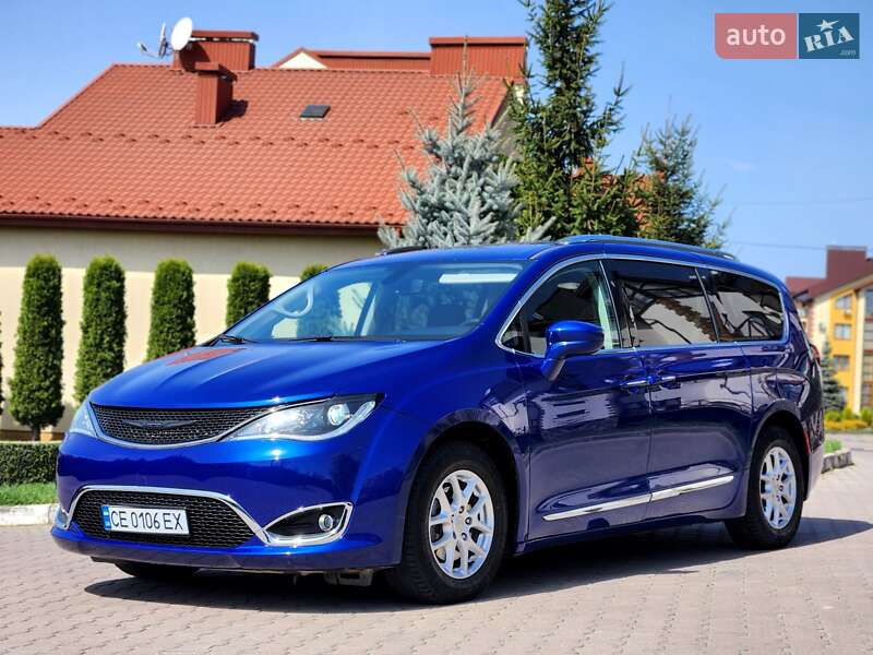 Chrysler Pacifica (2020)