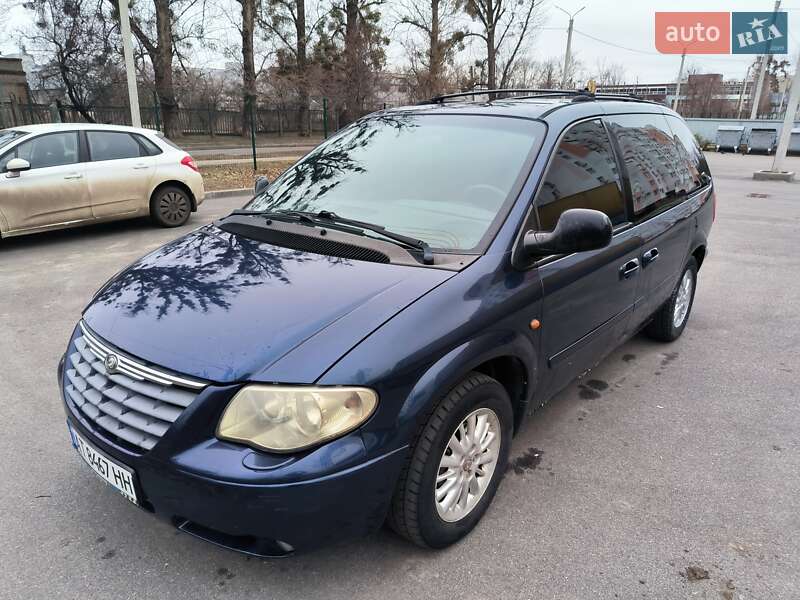 Chrysler Voyager (2004)