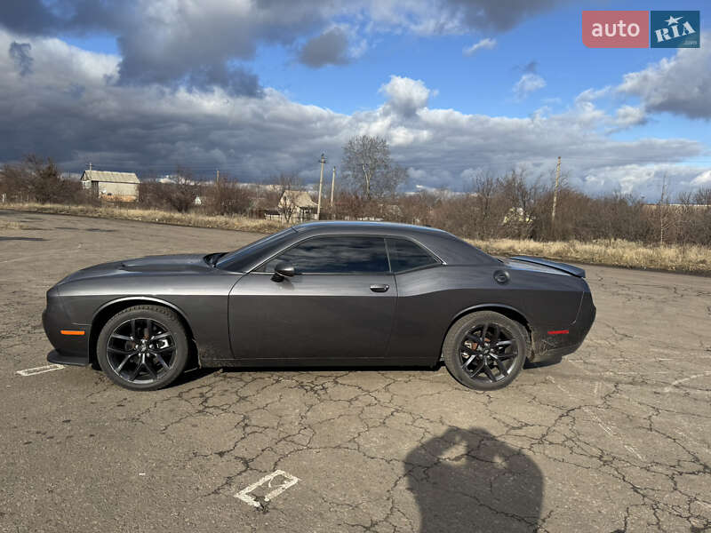 Dodge Challenger (2021)