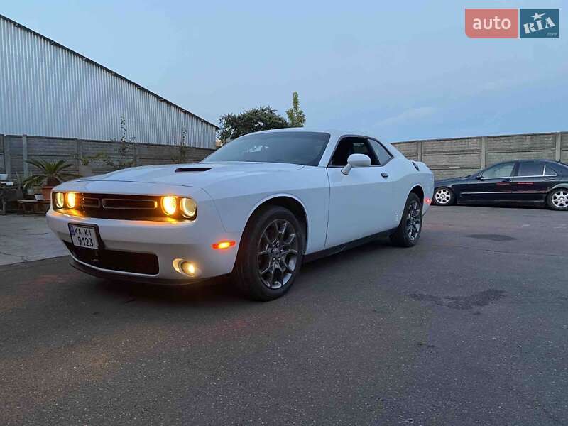 Dodge Challenger (2017)
