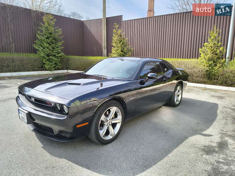 Dodge Challenger (2017)