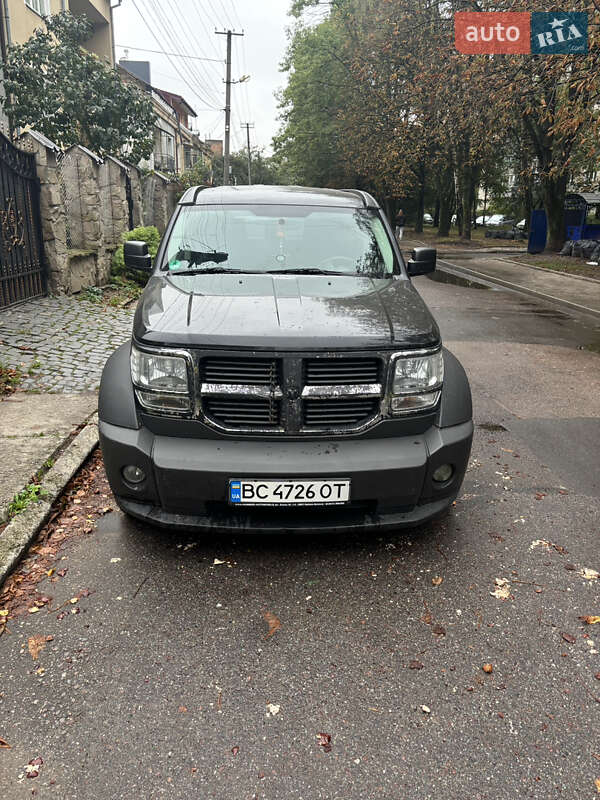 Dodge Nitro (2007)