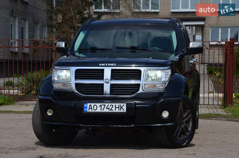 Dodge Nitro (2007)