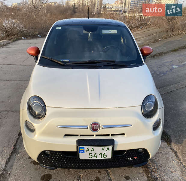 Fiat 500e (2015)
