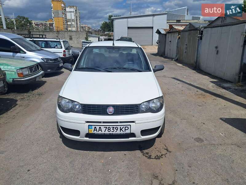 Fiat Albea (2011)