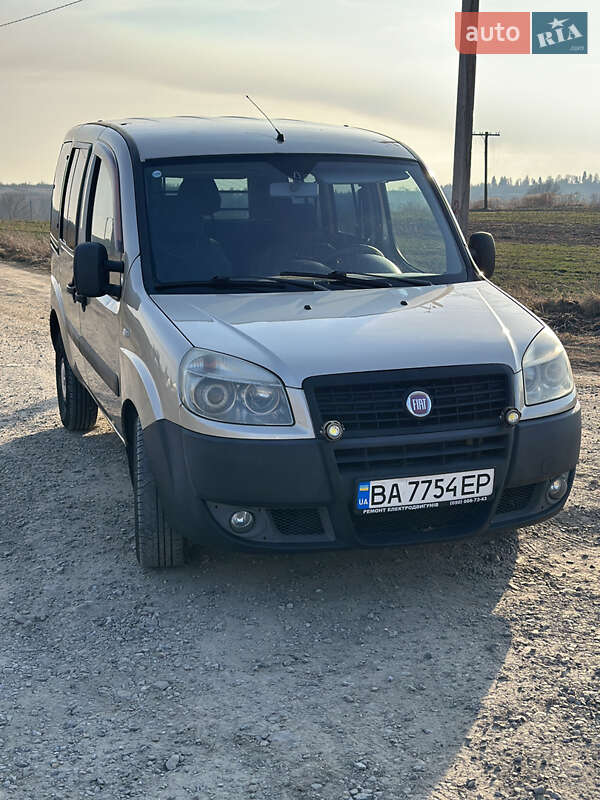 Fiat Doblo (2011)