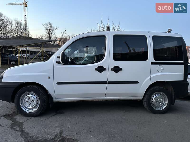 Fiat Doblo (2004)