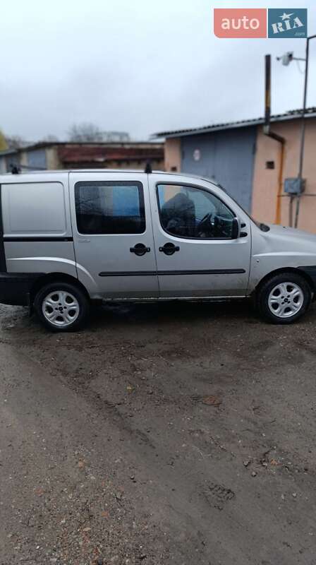 Fiat Doblo (2004)