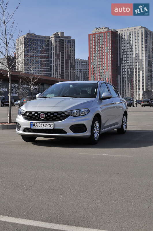 Fiat Tipo (2016)