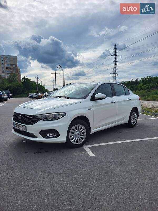 Fiat Tipo (2017)