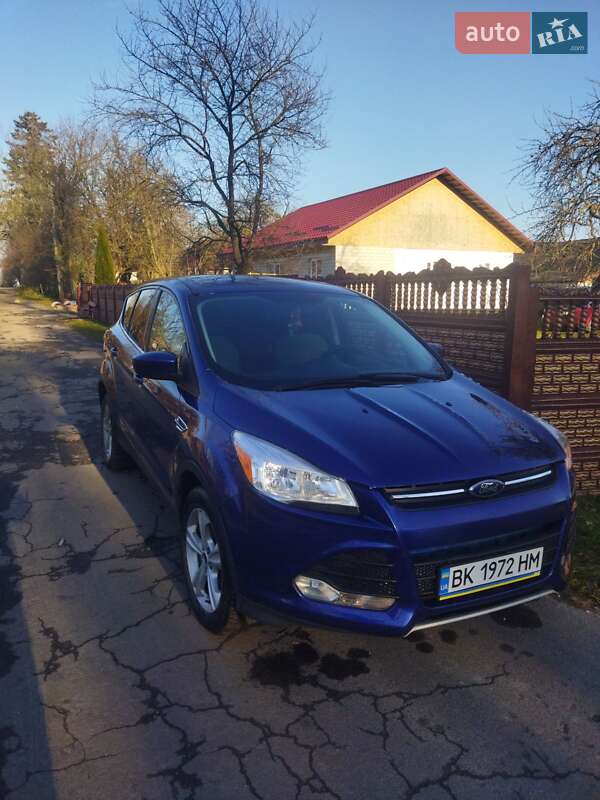 Ford Escape (2005)
